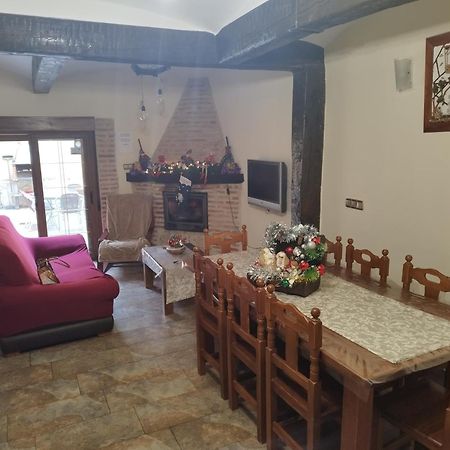 Vivienda Turistica El Caneco Tordesillas Εξωτερικό φωτογραφία