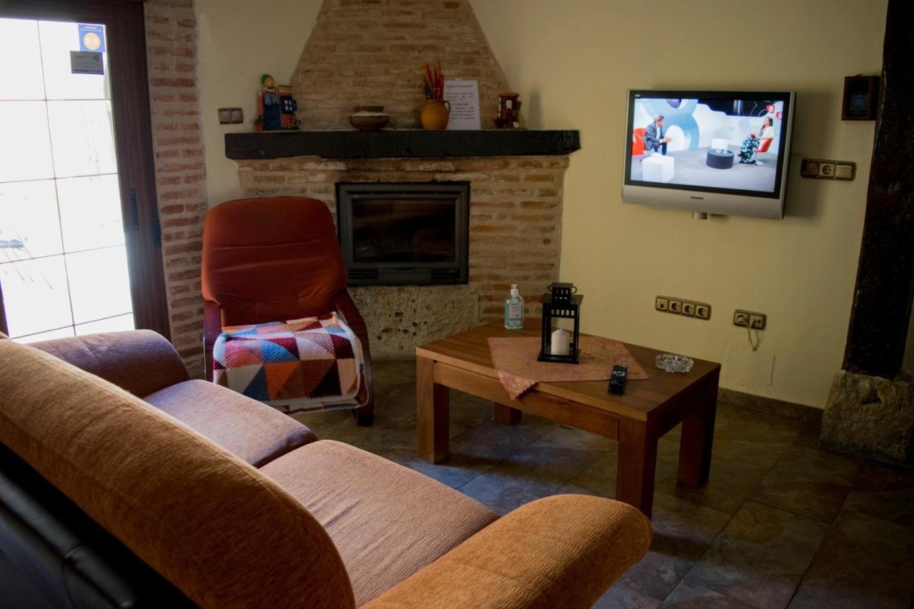 Vivienda Turistica El Caneco Tordesillas Εξωτερικό φωτογραφία